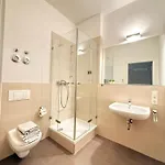 Apartment Stylisches City-apartment Mit Terrasse & Top-lage - Civita
