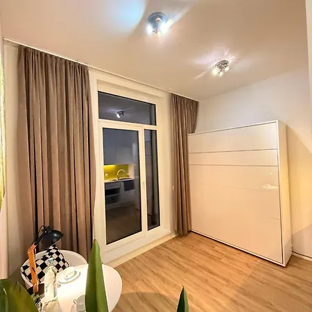 Stylisches City-apartment Mit Terrasse & Top-lage - Civita Nuremberg