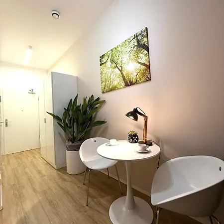 Stylisches City-apartment Mit Terrasse & Top-lage - Civita *