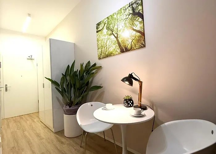 Stylisches City-apartment Mit Terrasse & Top-lage - Civita *